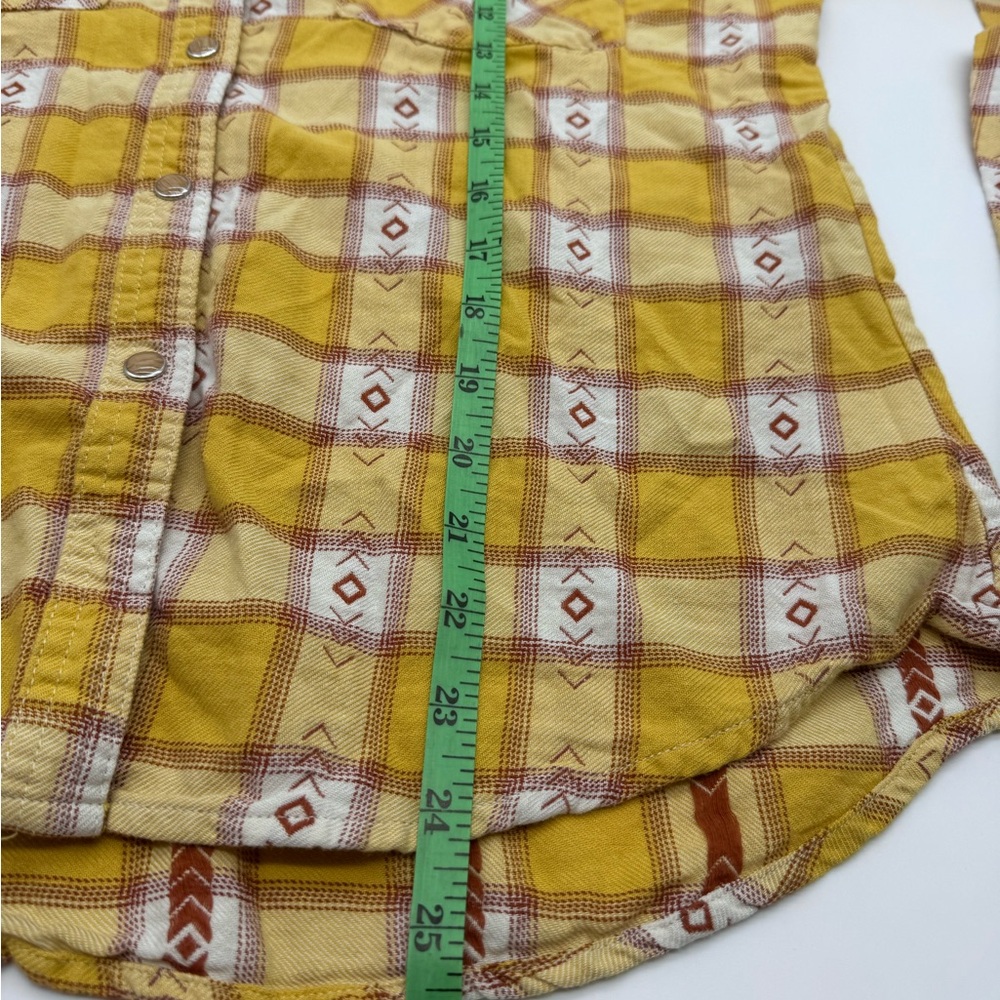 Rank 45 Women's Yellow and Red Plaid Button Down, Pearl Button Shirt, Size Med - Picture 6 of 10